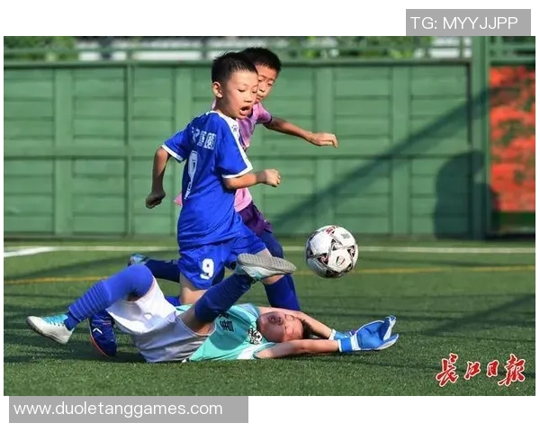 快乐足球明星的阳光时刻与激情瞬间分享