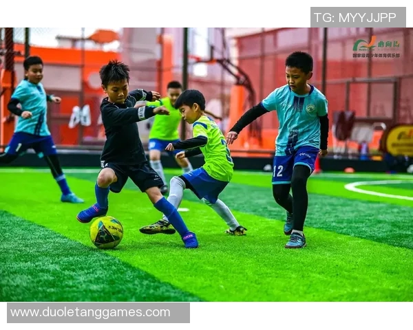 足球明星与好友的生活瞬间分享男生篇 足球明星与好友的生活瞬间分享男生篇