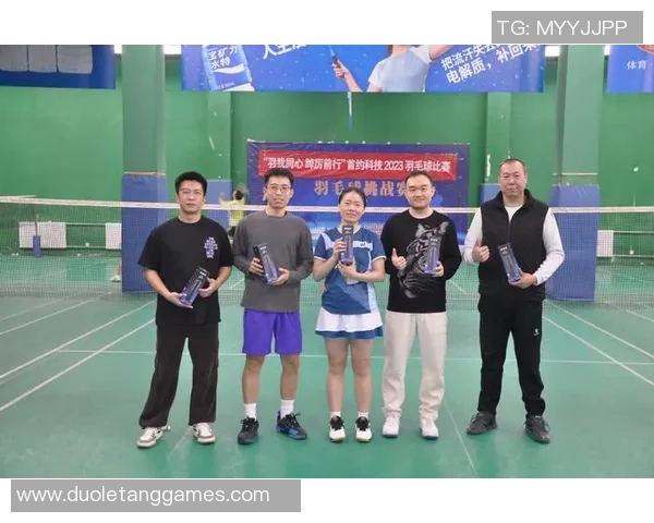 广州羽毛球队在世锦赛上的拼搏历程与荣耀时刻回顾 广州羽毛球队在世锦赛上的拼搏历程与荣耀时刻回顾