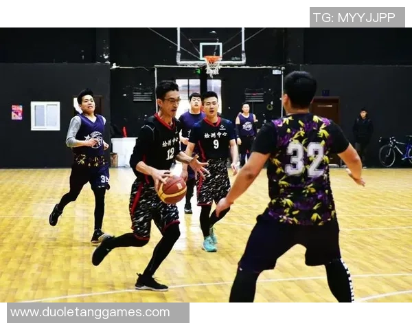 重庆篮球队荣登篮球节奏排行榜第九名展现出色团队实力与风采 重庆篮球队荣登篮球节奏排行榜第九名展现出色团队实力与风采